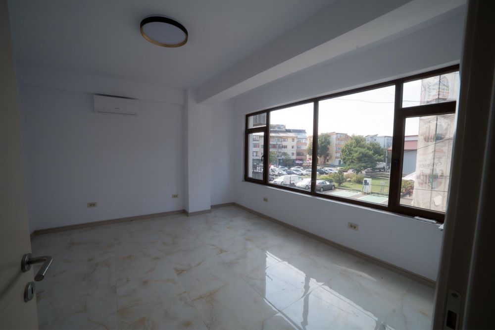 Inchiriere cladire/spatiu comercial central