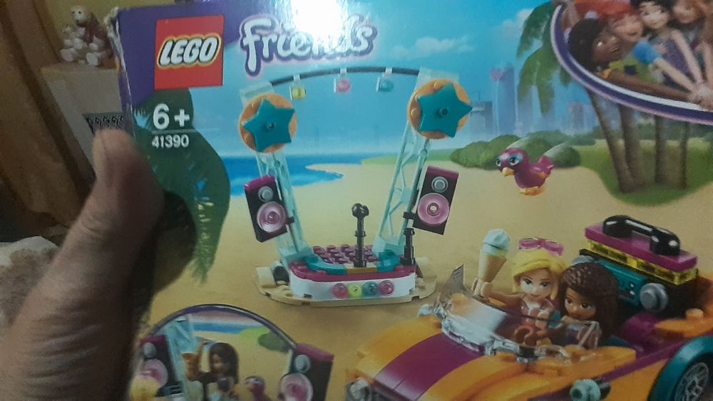 LEGO 240 piese, 3 figurine