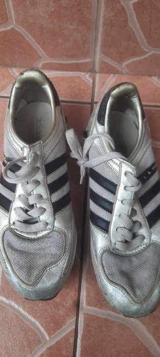 Adidasi adidas marime 36, 5