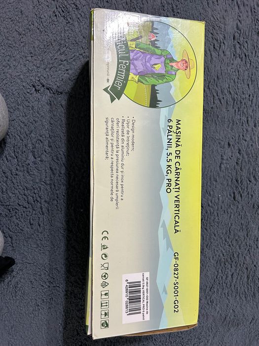 Masina de cârnați verticală Micul Fermier