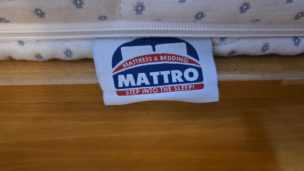 Масивни разглобяемо легло с матрак