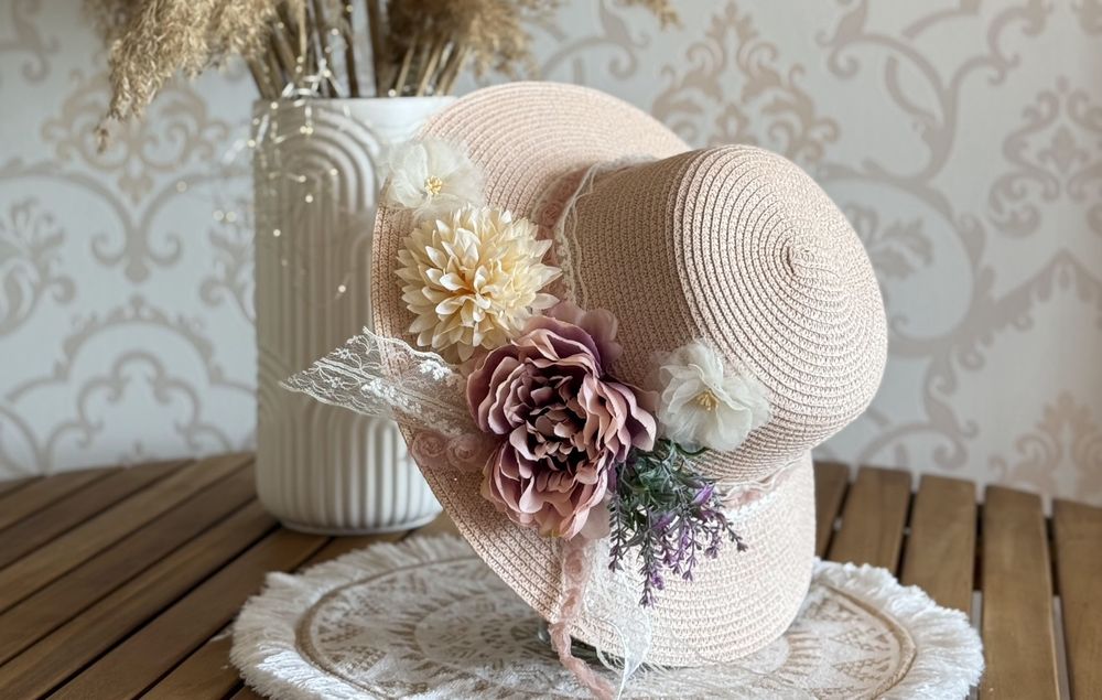 Дамска Шапка -  капела HANDMADE