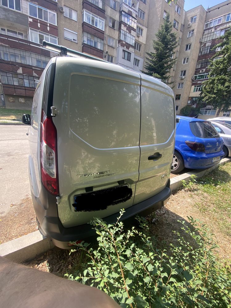 Ford connect 1.6 tdci перфектна и обслужена.