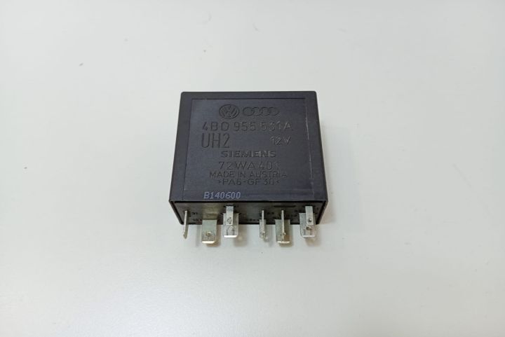 Releu stergator 377 4B0955531A Volkswagen VW Passat B5.5 (facelift) s