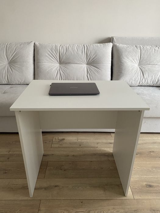 Продам письменный стол б/у