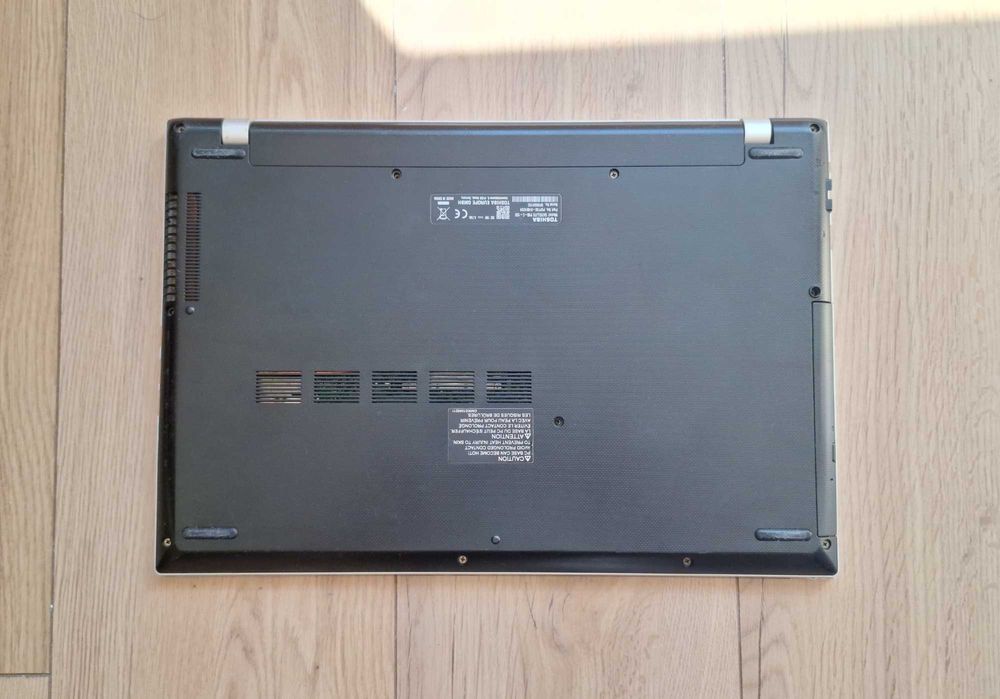 15.6' IPS Toshiba Core i7-5500U/NVIDIA GeForce GTX 950M 4GB/8GB/128GB