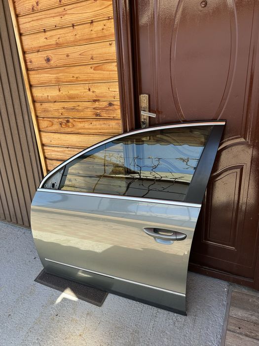 Portiera stanga fata(șofer)