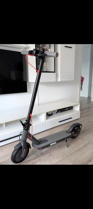 Vând trotineta Aovo pro