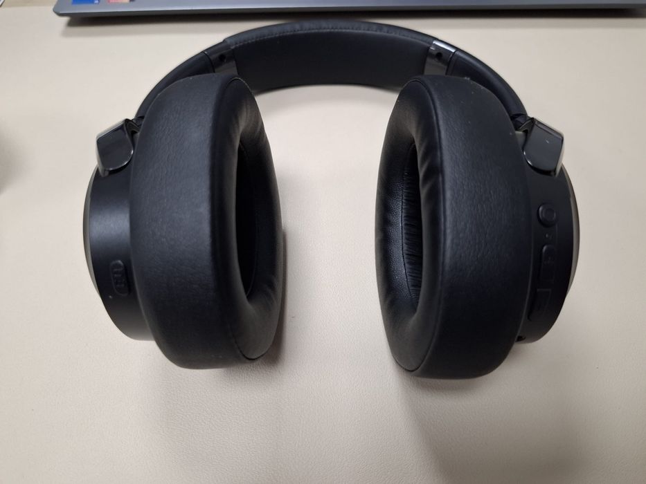 Casti Stereo Wireless Over-Ear