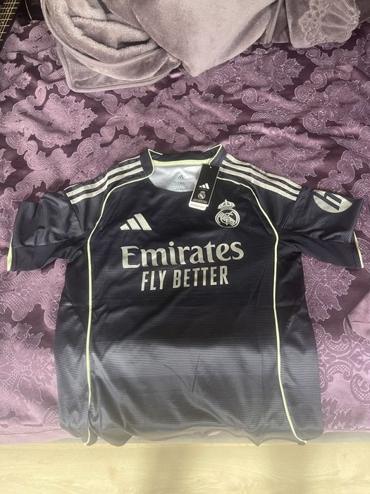 Футболка реал мадрид с бирками