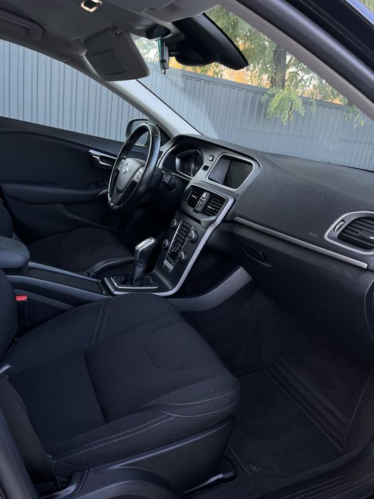 Volvo V40 2013 - 1.6 hdi / Istoric Volvo