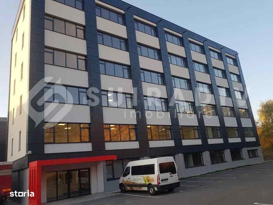 Clădire de birouri modernizată, de închiriat