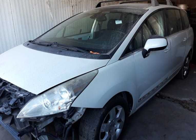 Peugeot 5008 1.6HDI на части