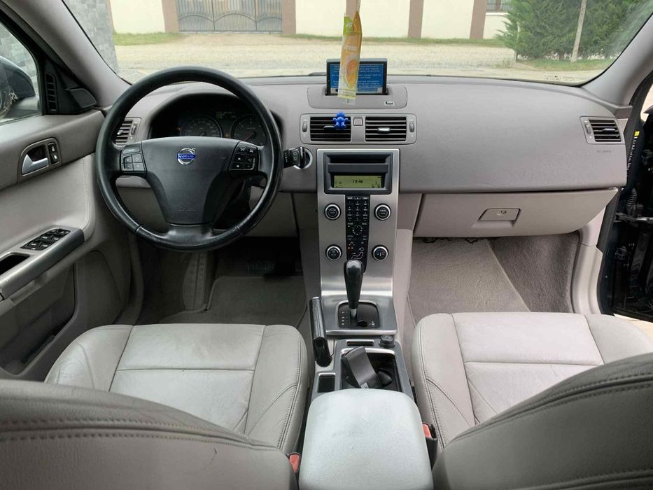 Volvo V50 An fab 2010 Diesel 2.0 136 cp cutie automată