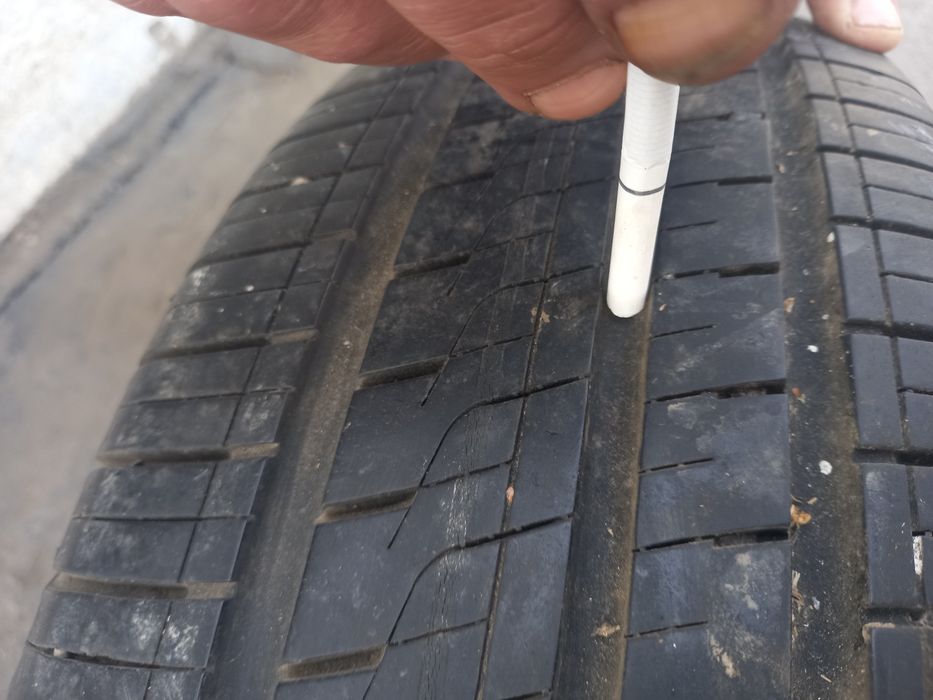 Продам резину 1 шт. На запаску.