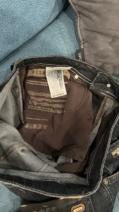 Чисто нов модел Hugo Boss дънки. Налична серия от 31ви до 38ми размер.
