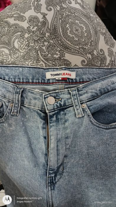 Blugi originali TOMMY JEANS 150 lei
