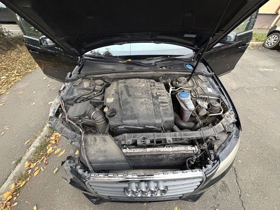Audi a4 b8 2.0 143 cp an 2009 Avariat