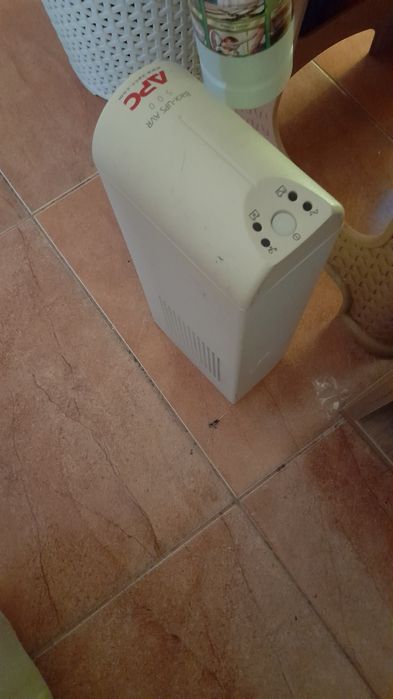 Непрекъсваемо зарядно APC