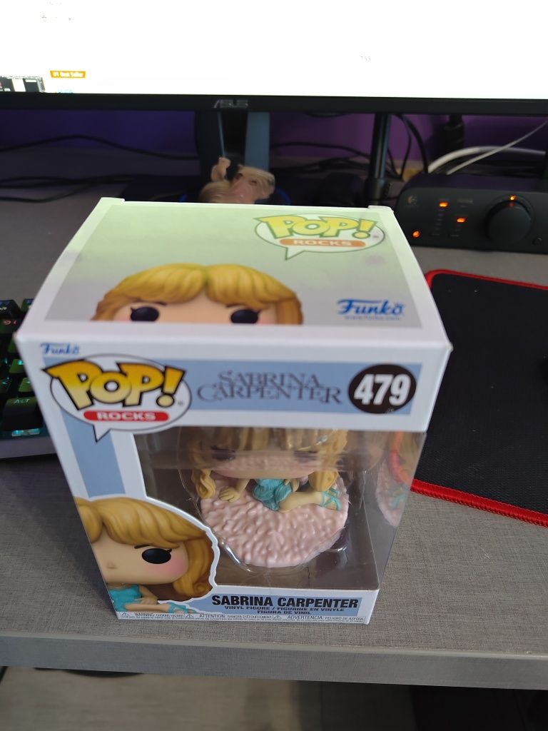 Funko POP figure 479 - Sabrina Carpenter