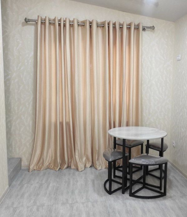 Малика 1 комнатная 1 этаж Участок есть депозит