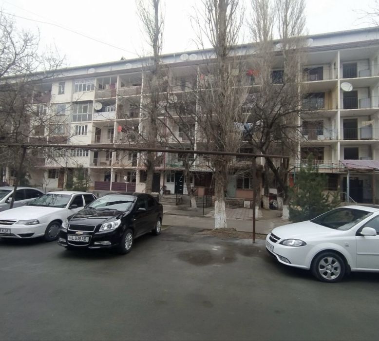 Срочно 1 хонали уй сотилади маклер эмас