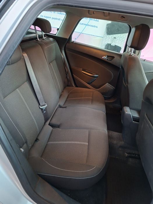 De vanzare opel astra J