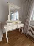 Vand diverse piese de mobilier pentru dormitor(set complet)