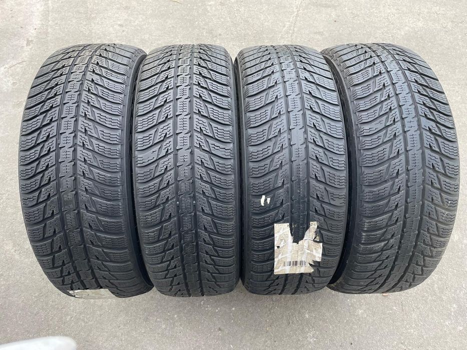 Set anvelope iarna 235 65 17 nokian