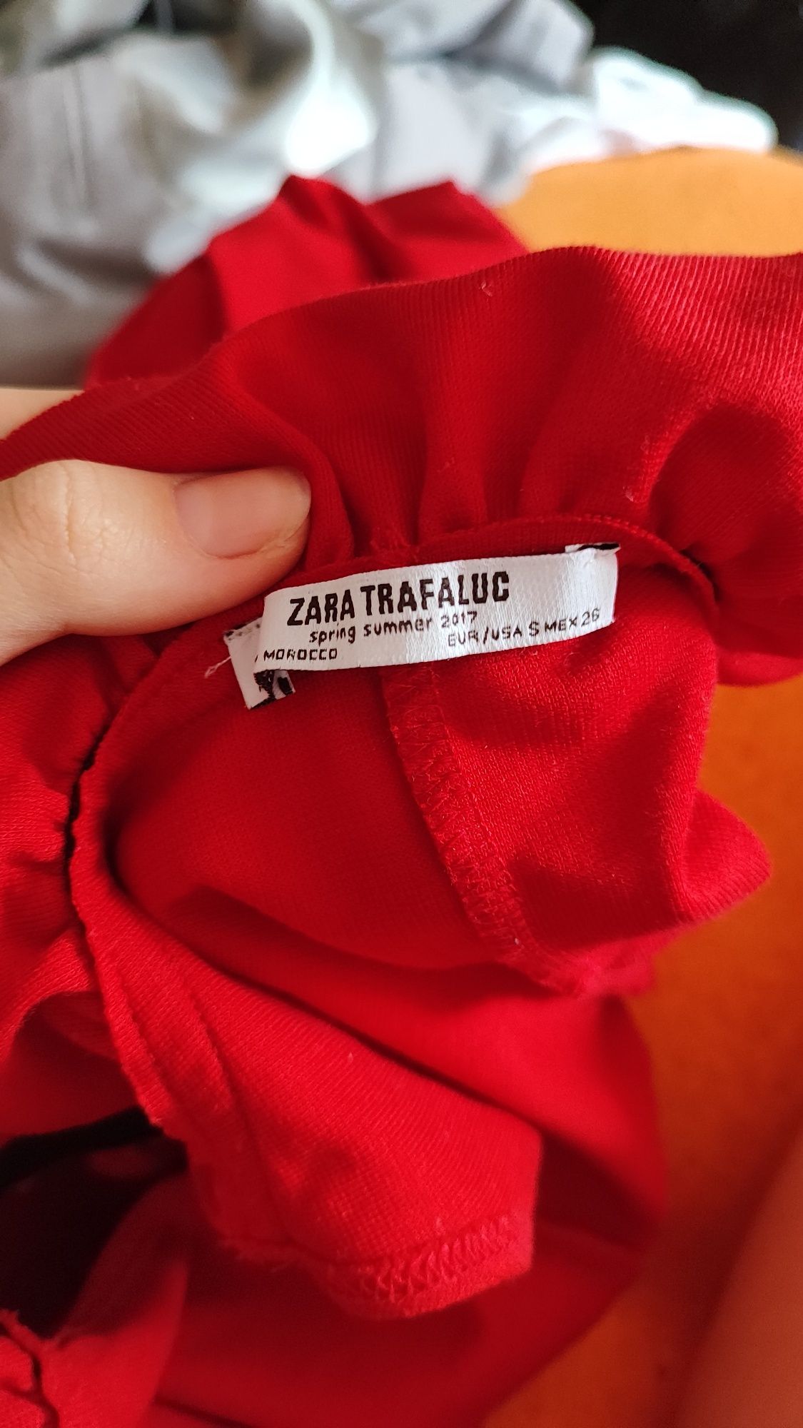 Рокля червена Zara S – пролет/лято 2017