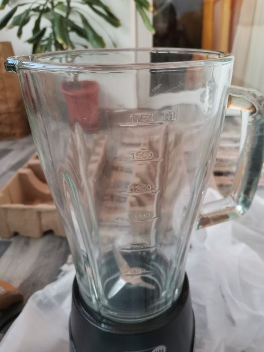 Vând blender Switch On - 550W 1750ml.