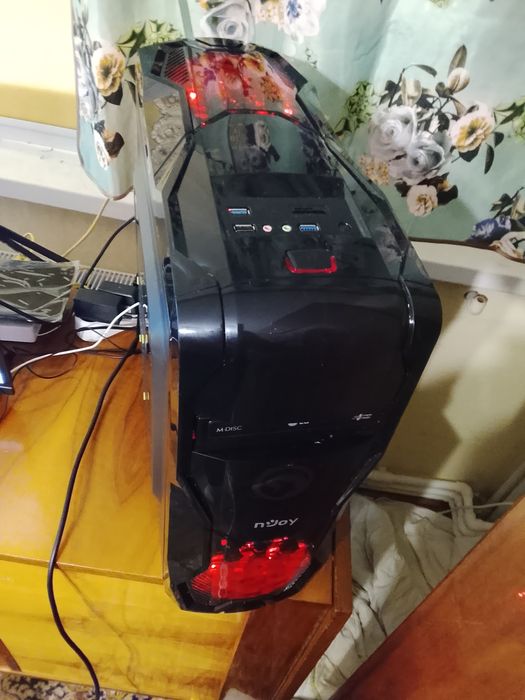 Desktop de gaming i7 2600k