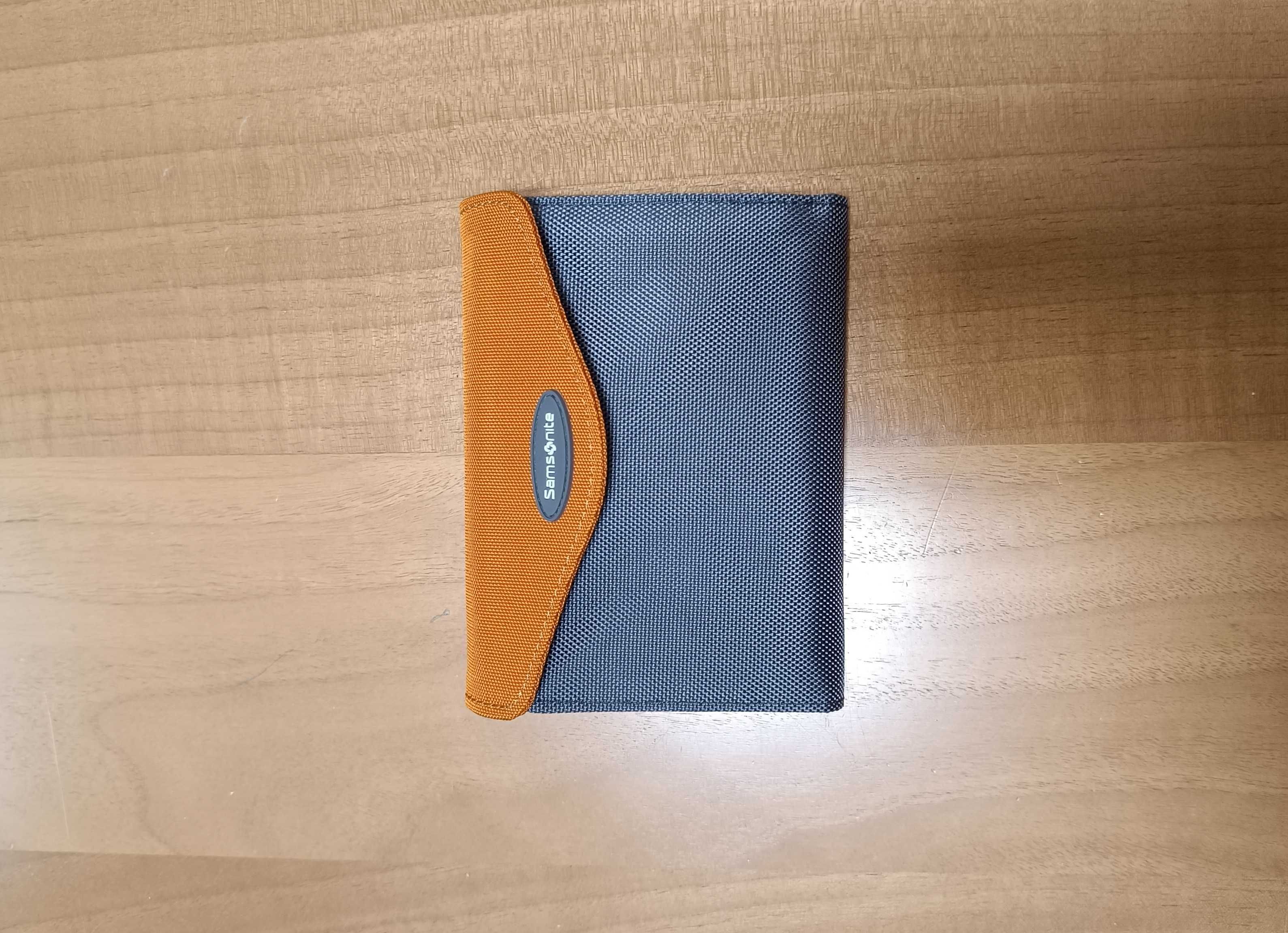 Samsonite-Чисто Ново