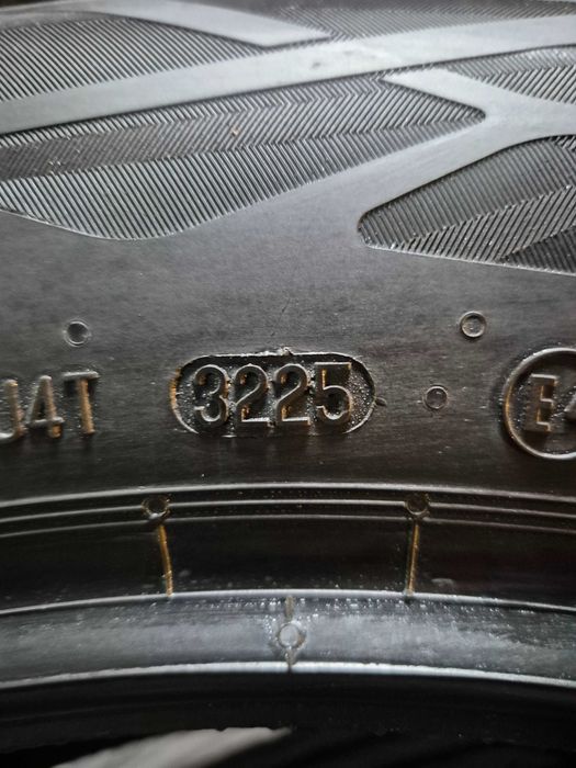 2025 215/60/18 Continental