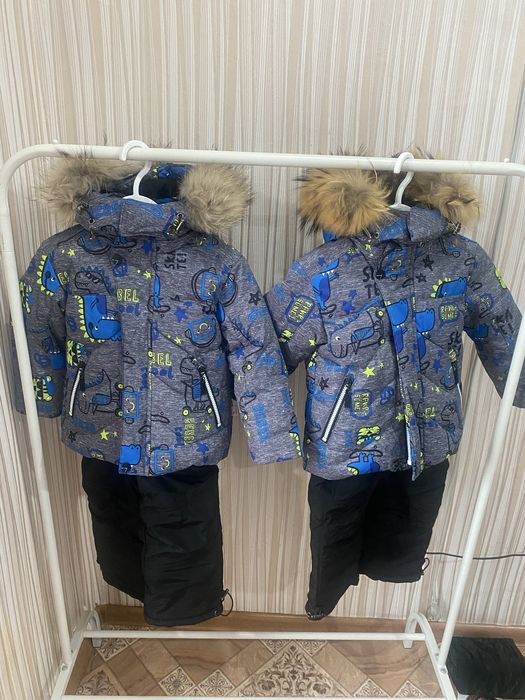 Продам две куртки со штанами