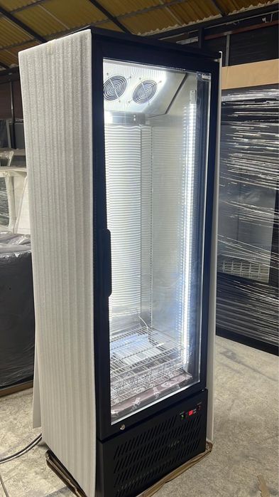 Vitrina frigorifica verticala NOUA pt racoritoare