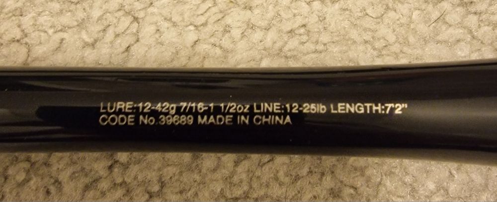 Vând lansete spinnig