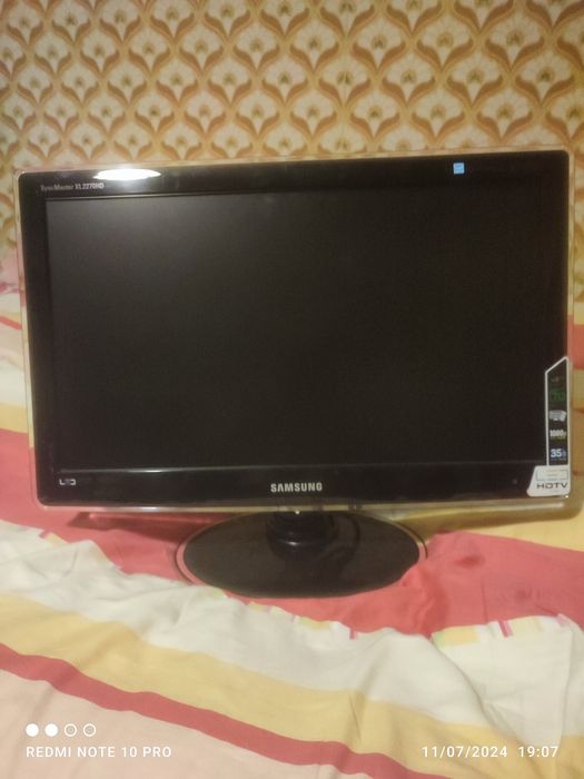 Tелевизор SAMSUNG