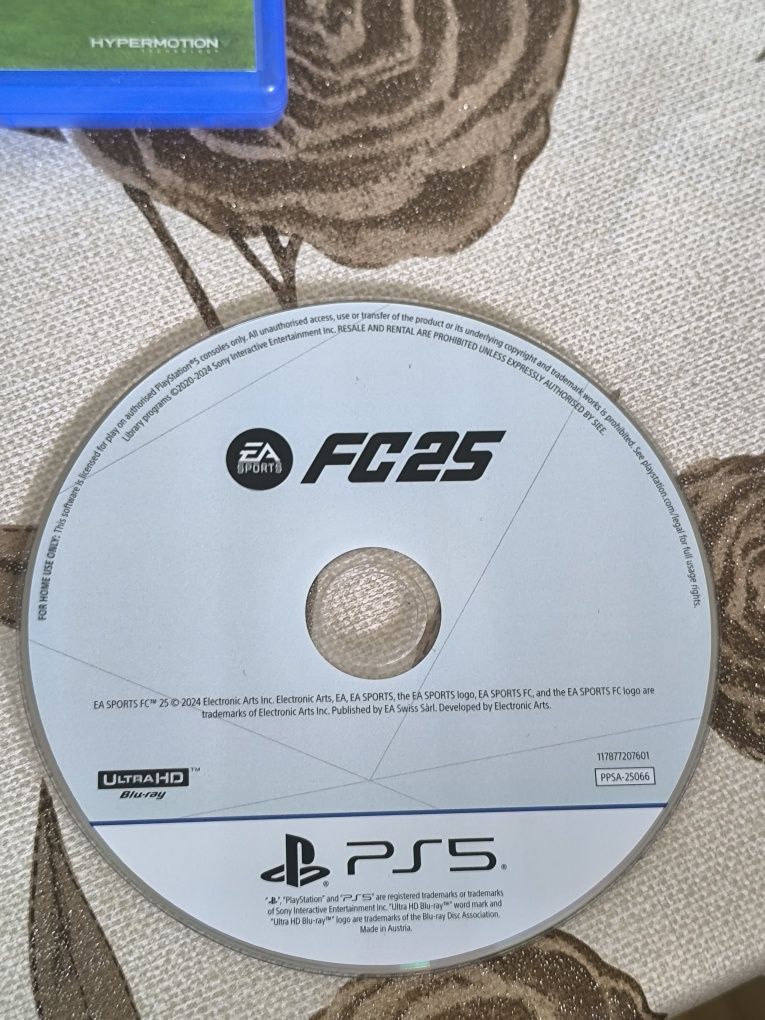 Продавам ЕA FC24 и EA FC25 PS5