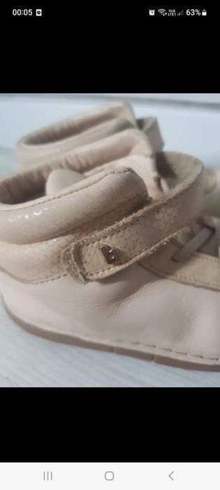 Ghete piele bibi  marimea 25 26 15.5 cm