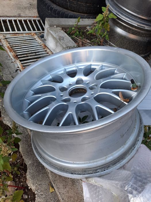 Vând două jante Rondel 0058 5x120 BMW r17,8,5j ET13