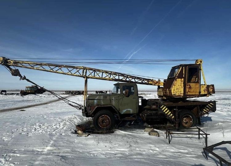 Продам ЗИЛ кран