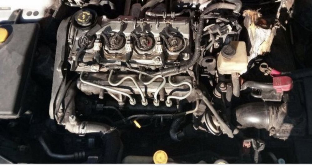 Мазда6 MPV Премаси Дизельный Двигатель 2.0 RF5C RF7J Кронос Птичка Бен