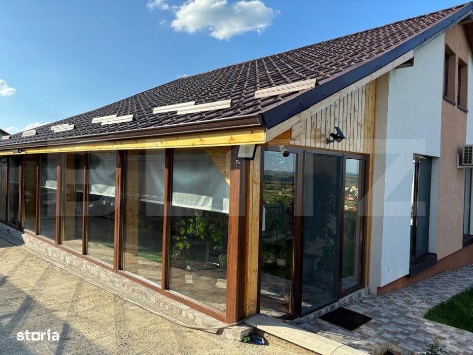 Casa individuala cu panorama, garaj si terasa, Campenesti