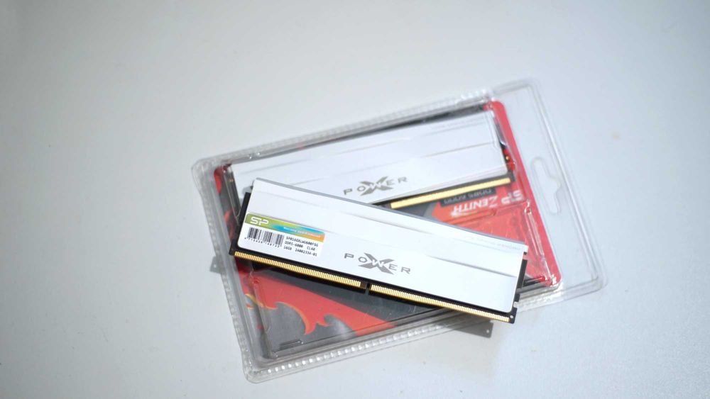 Kit RAM DDR5 Silicon Power XPOWER Zenith RGB 32GB (2x16GB) 6000MHz Nou