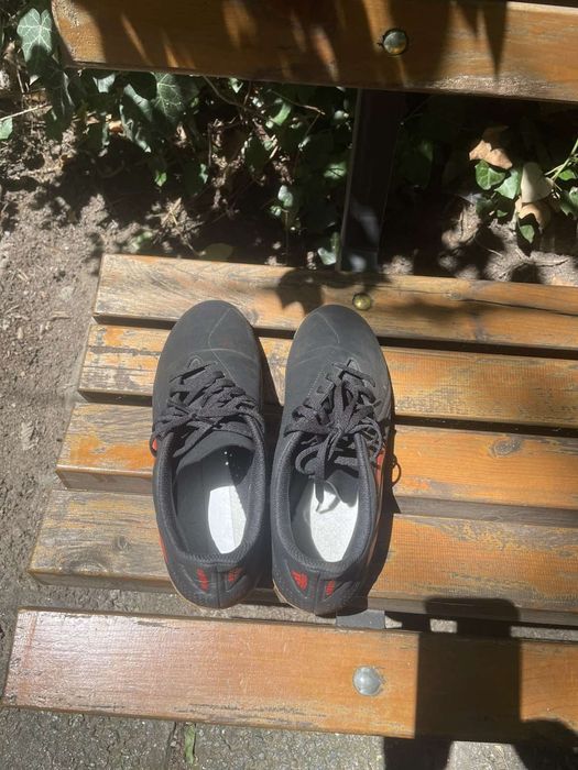 обувки за зала adidas 42,5