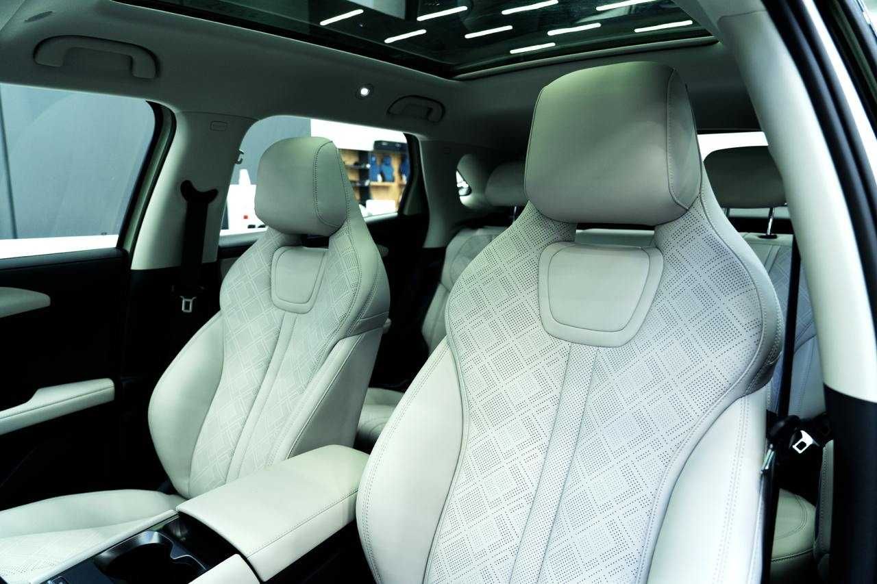BYD YUAN UP 401km Flagship