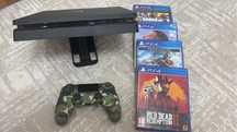 Продам PS 4 в отличном состояний