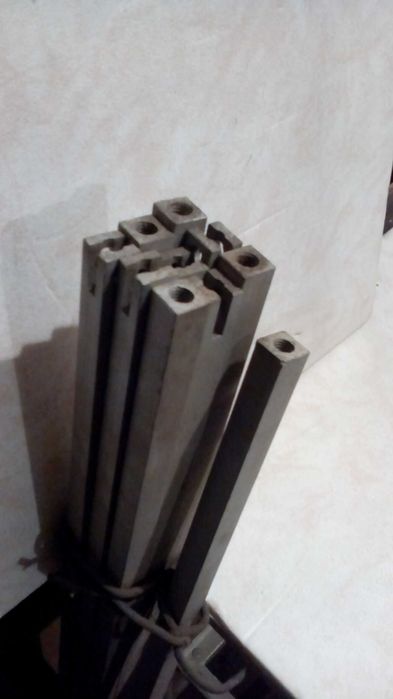 продам  дюралюминиевые бруски 15х15мм и длиной 150 см