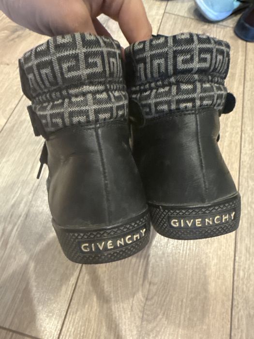 осенние ботинки givenchy